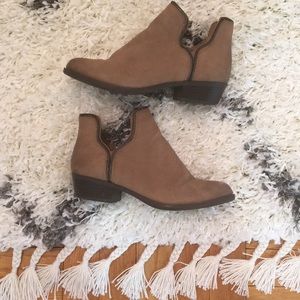 BCBG taupe booties